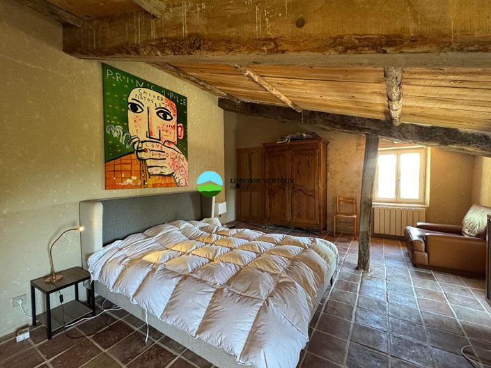 Image No.15-3 Bed House for sale