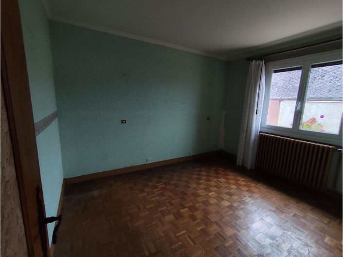 Image No.12-3 Bed House for sale