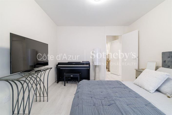 Image No.15-3 Bed Apartment for sale