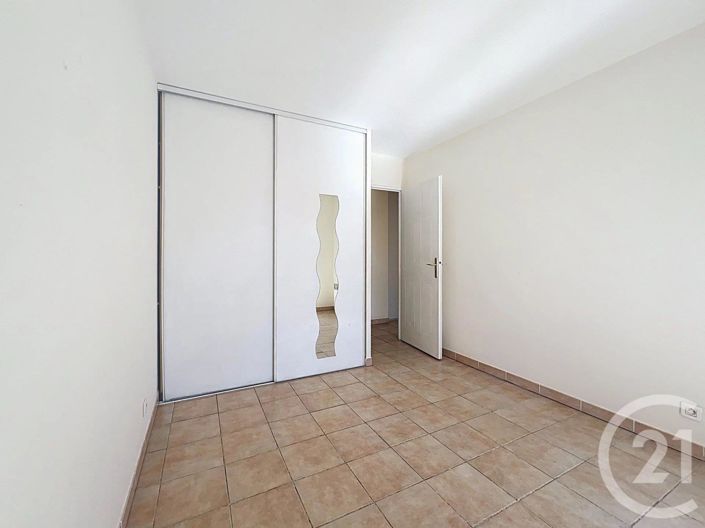 Image No.6-3 Bed Apartment for sale