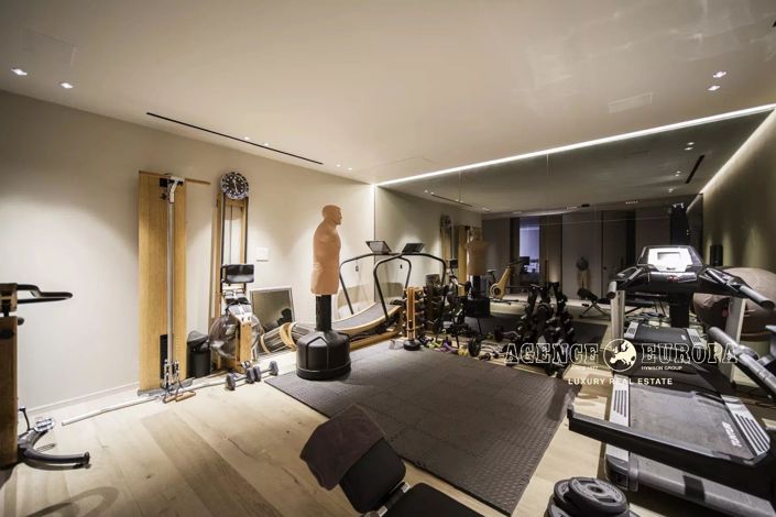 Image No.17-5 Bed House for sale