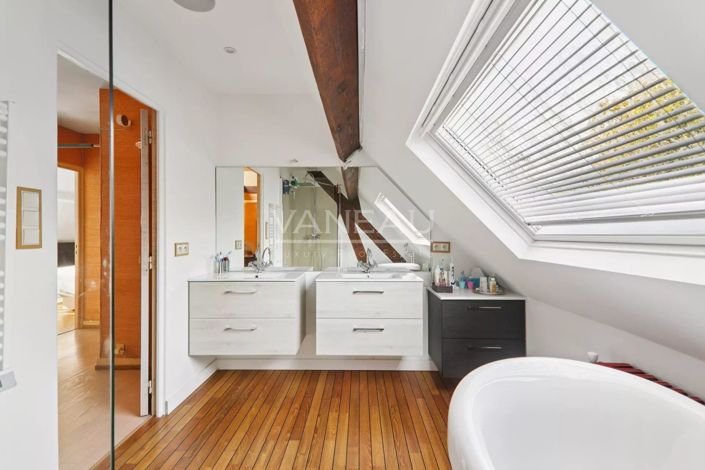 Image No.13-4 Bed House for sale