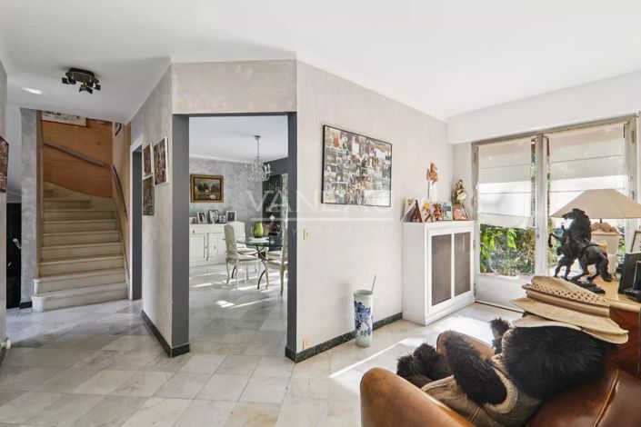 Image No.5-4 Bed House for sale