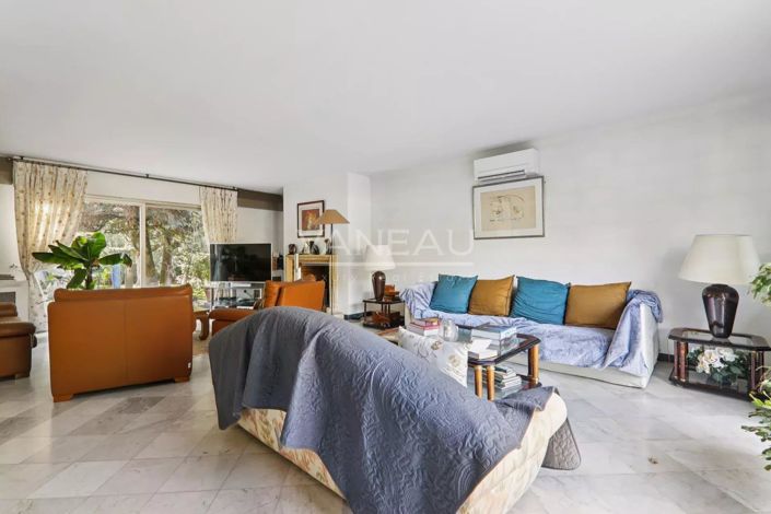 Image No.9-4 Bed House for sale