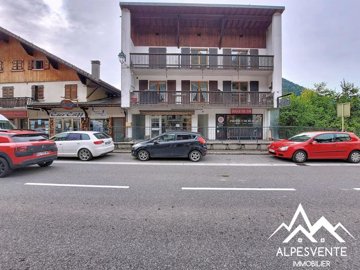 7 Bed House for sale