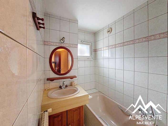 Image No.14-7 Bed House for sale