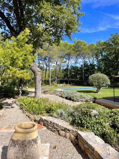 Image No.27-5 Bed House for sale