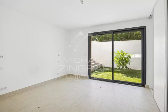 Image No.8-3 Bed Apartment for sale