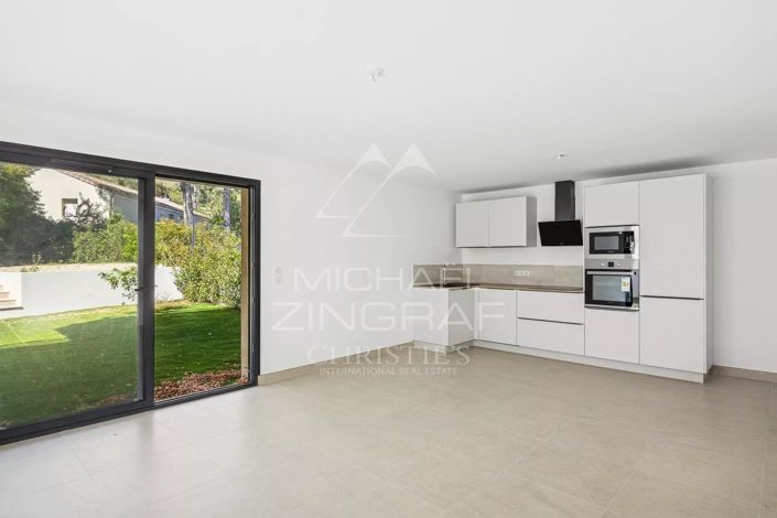 Image No.2-3 Bed Apartment for sale