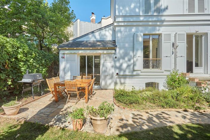 Image No.6-6 Bed House for sale