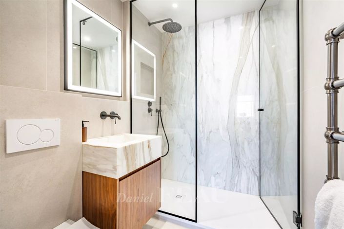 Image No.17-Appartement de 4 chambres à vendre à Paris