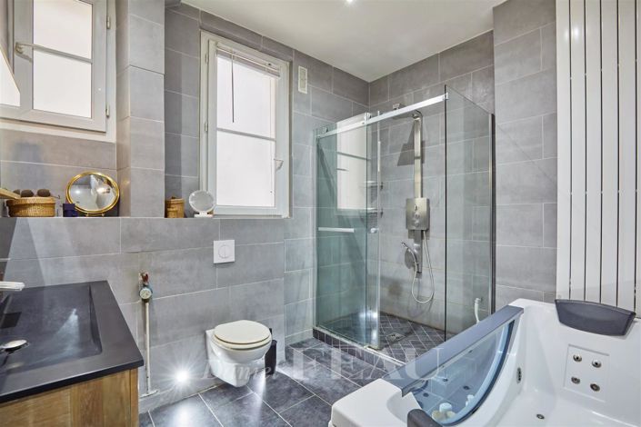 Image No.16-4 Bed Apartment for sale