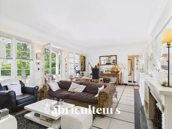 Image No.6-7 Bed House for sale