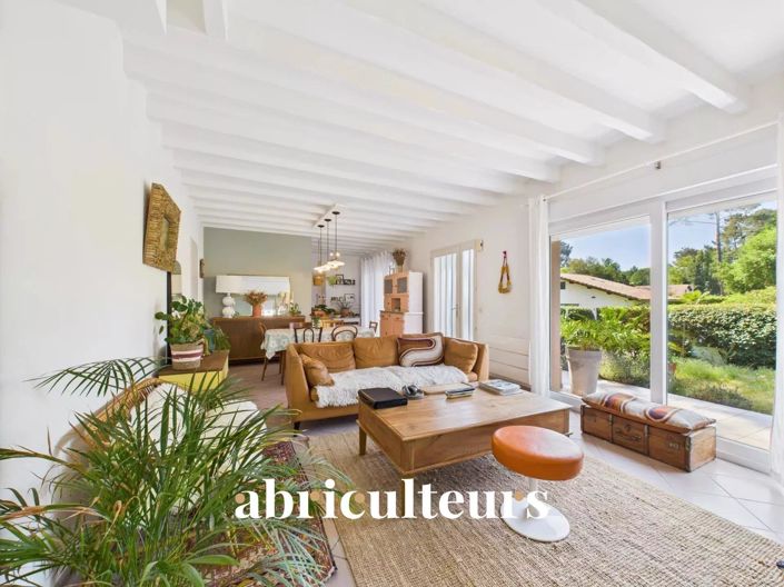 Image No.3-2 Bed House for sale