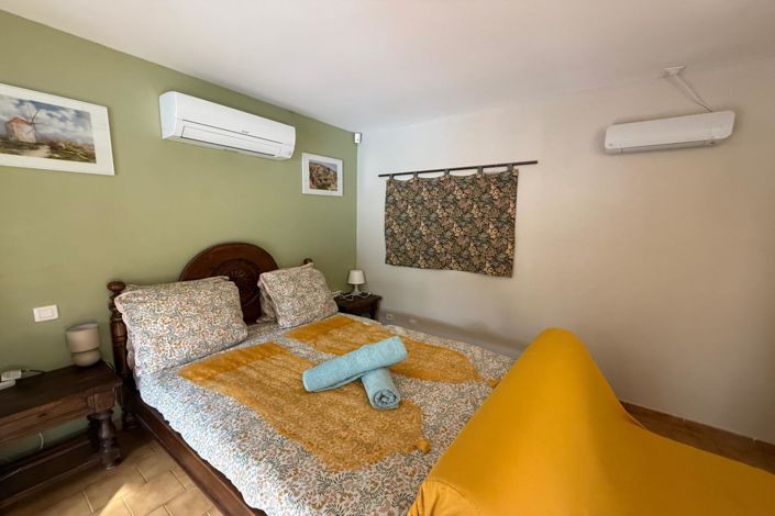 Image No.15-4 Bed House for sale