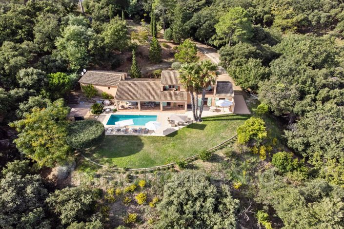 Image No.2-4 Bed House for sale