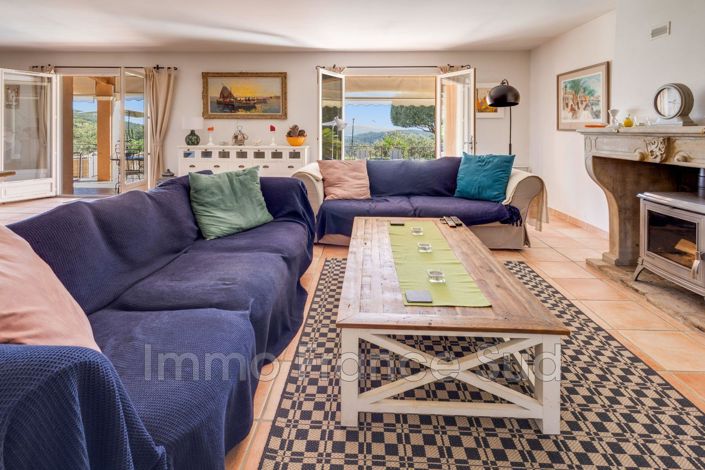 Image No.8-4 Bed House for sale