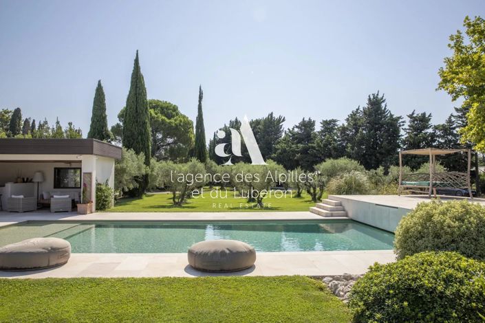 Image No.1-4 Bed House for sale