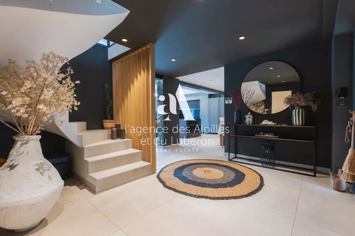 Image No.11-4 Bed House for sale