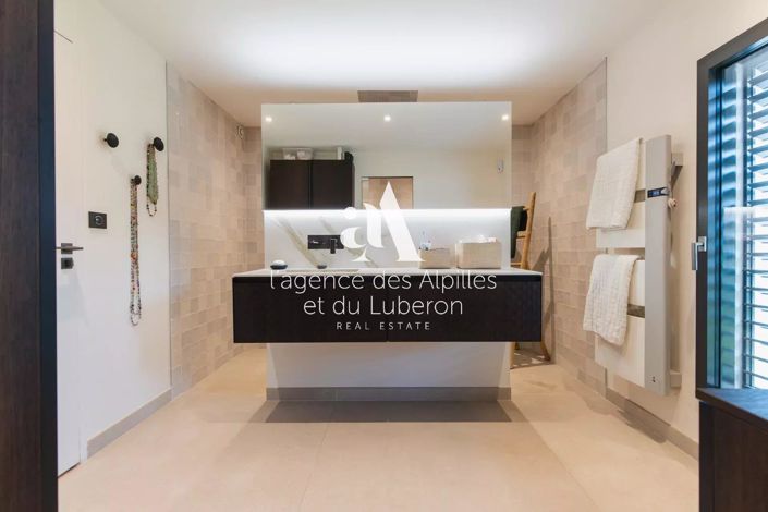 Image No.14-4 Bed House for sale