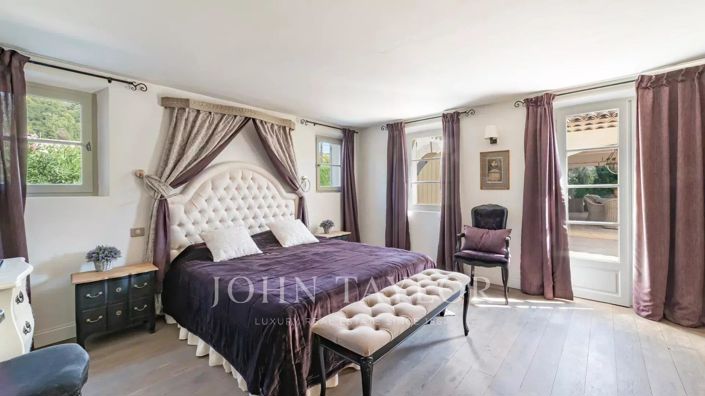 Image No.18-7 Bed House for sale