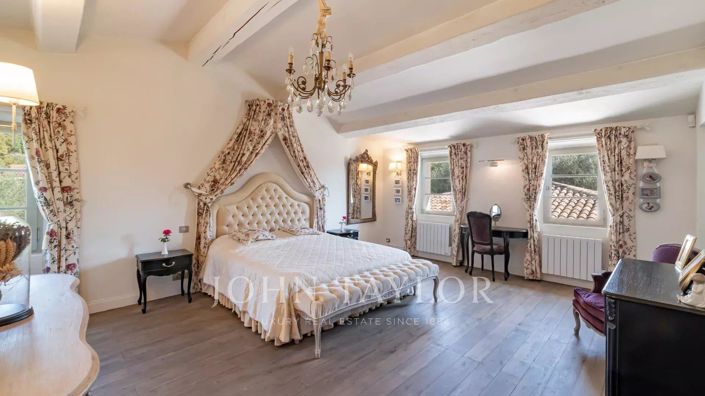 Image No.19-7 Bed House for sale