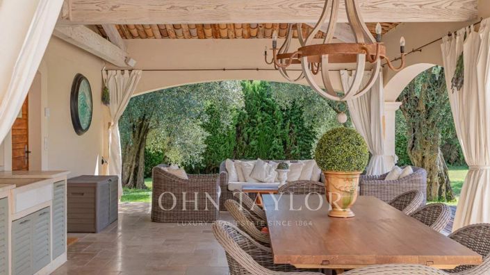 Image No.9-7 Bed House for sale