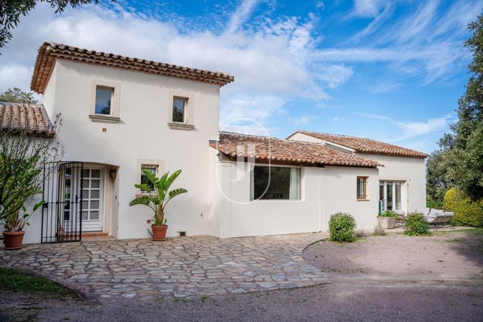 Image No.2-5 Bed House for sale