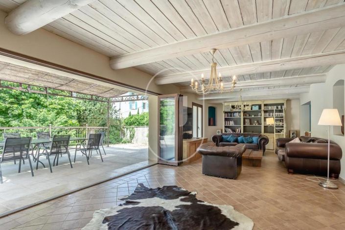 Image No.3-6 Bed House for sale