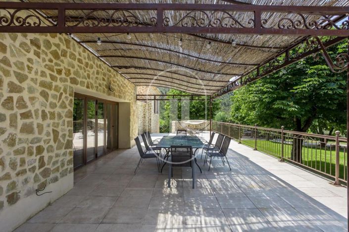 Image No.8-6 Bed House for sale