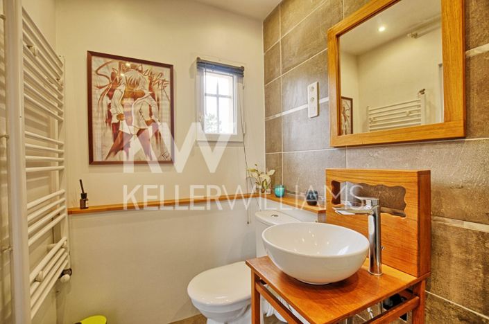 Image No.12-4 Bed House for sale