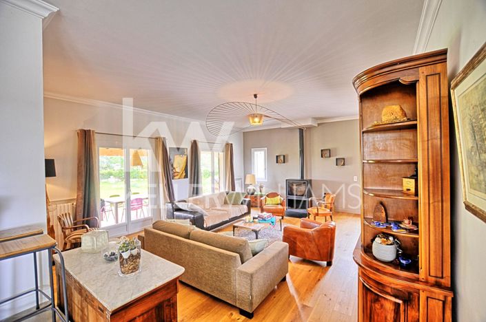 Image No.3-4 Bed House for sale