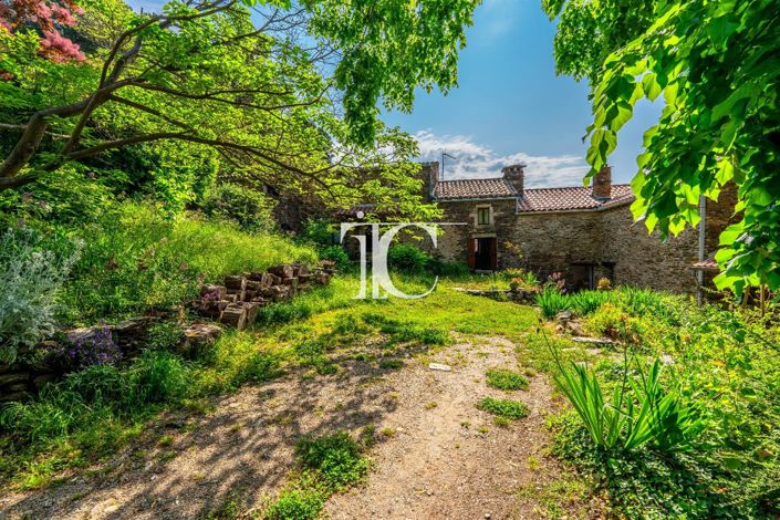 Image No.21-4 Bed House for sale