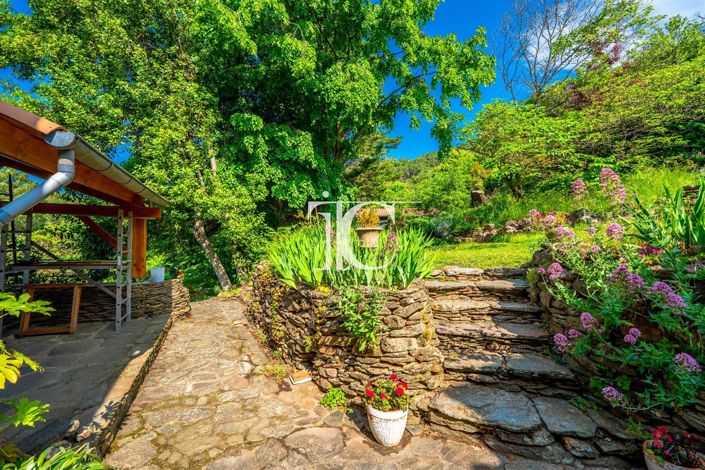 Image No.40-4 Bed House for sale