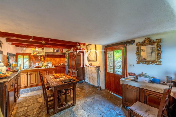 Image No.9-4 Bed House for sale