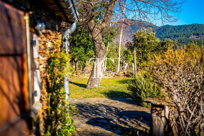 Image No.20-7 Bed House for sale