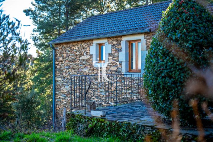 Image No.23-7 Bed House for sale