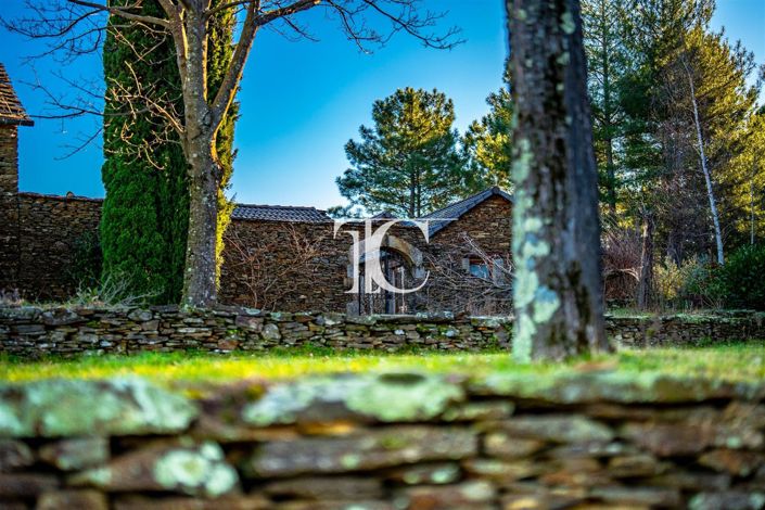 Image No.26-7 Bed House for sale