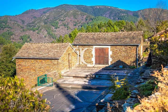 Image No.27-7 Bed House for sale