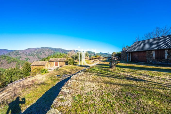 Image No.3-7 Bed House for sale