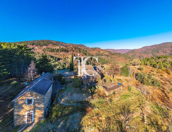 Image No.31-7 Bed House for sale