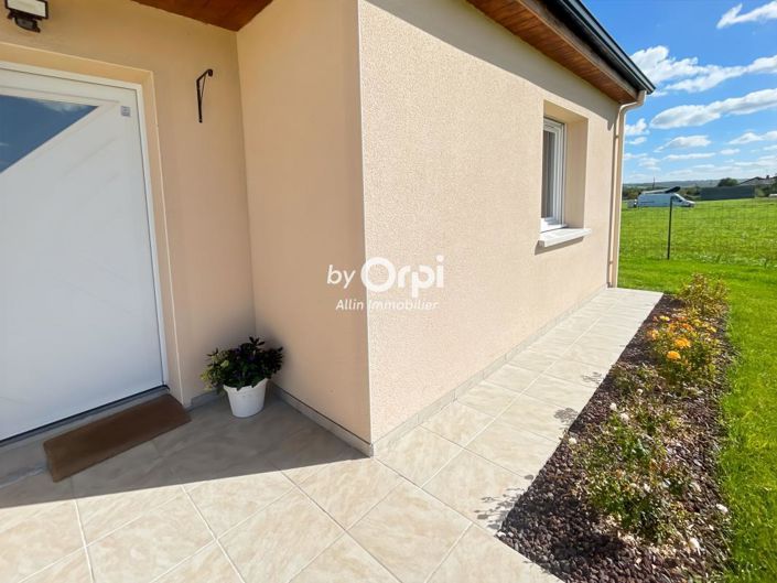 Image No.8-3 Bed House for sale