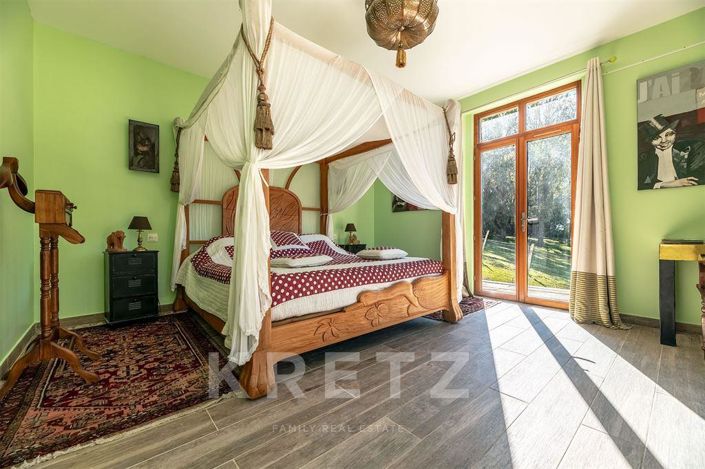 Image No.12-3 Bed House for sale