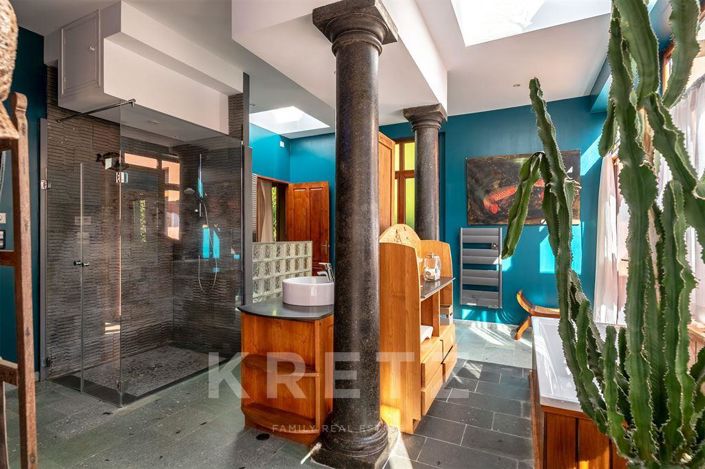 Image No.13-3 Bed House for sale