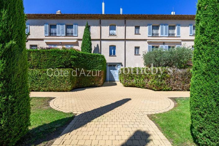 Image No.6-3 Bed Apartment for sale