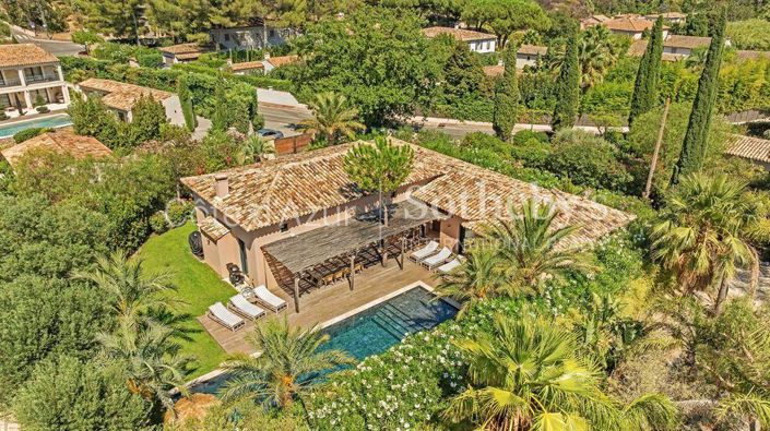 Image No.1-4 Bed Property for sale