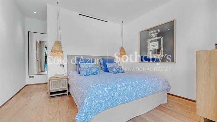 Image No.15-4 Bed Property for sale