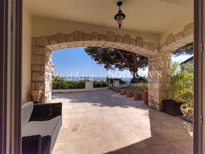 Image No.11-5 Bed House for sale