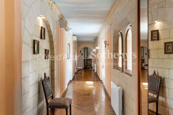 Image No.13-5 Bed Property for sale