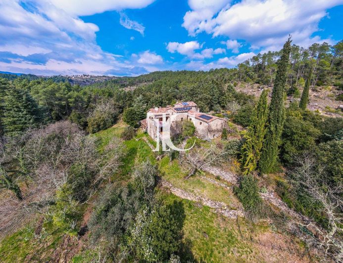 Image No.31-6 Bed House for sale